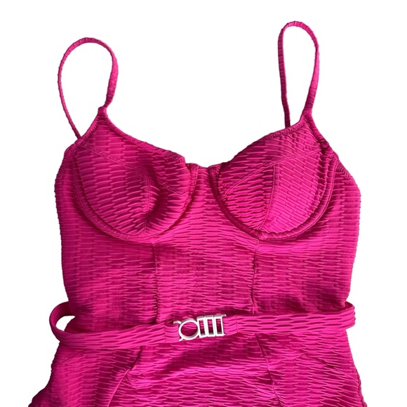 Solid & Striped Women's NWOT Hot Pink The Spencer Belted One Piece Swimsuit Swim - Picture 2 of 7